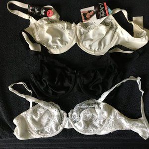 3 Bali Bras - 36c - All new